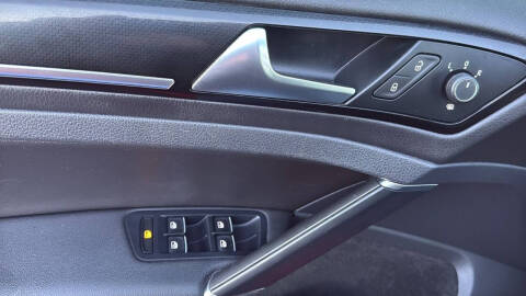 2018 Volkswagen Golf R 4Motion