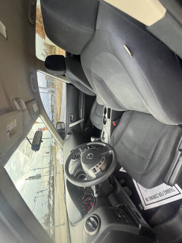 2015 Nissan Rogue Select S