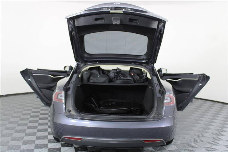 2015 Tesla Model S