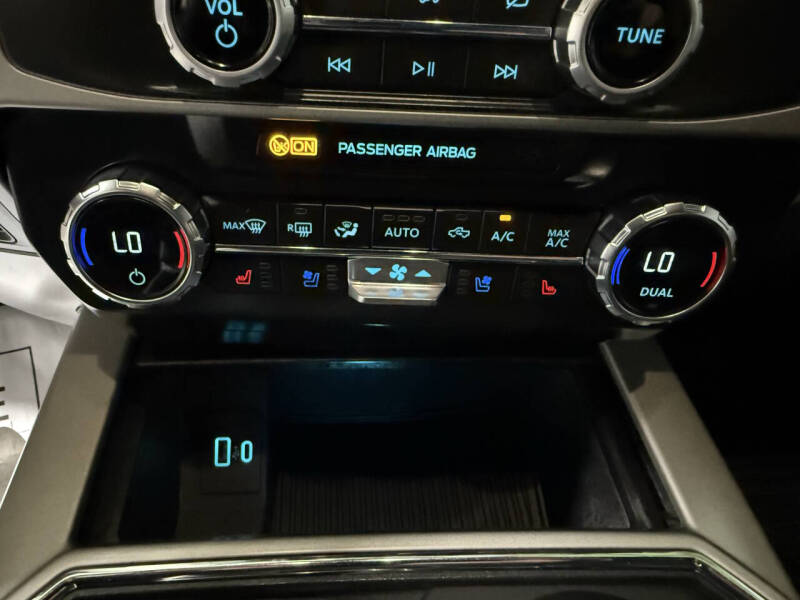 2022 Ford F-350 Super Duty Lariat