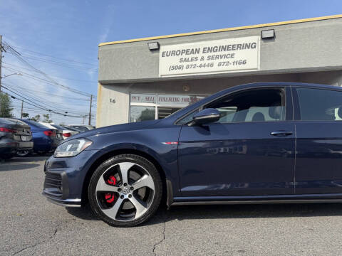 2019 Volkswagen Golf GTI S