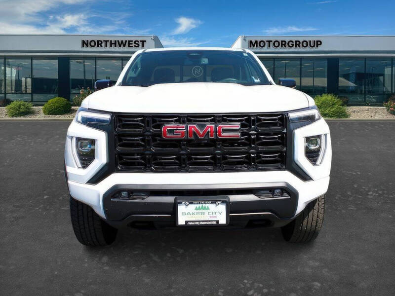 2024 GMC Canyon Elevation