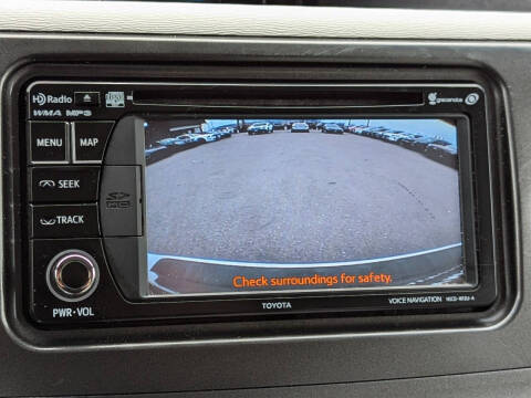 2014 Toyota Sienna XLE 7-Passenger Auto Access Seat