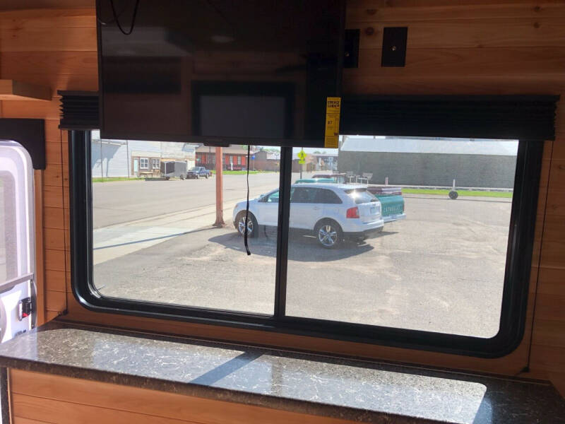 2022 Glacier 17’ RV