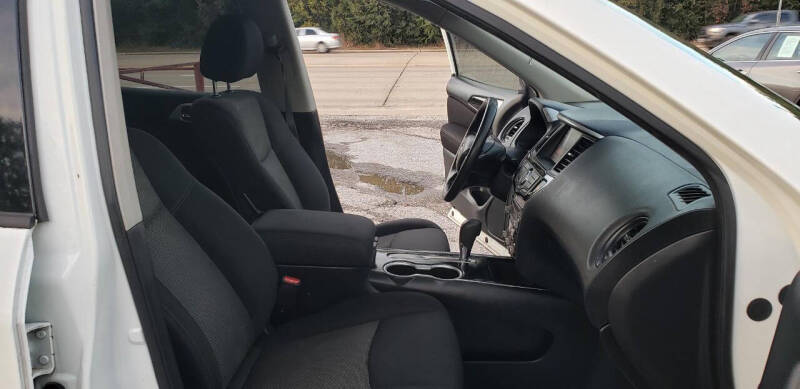 2017 Nissan Pathfinder S