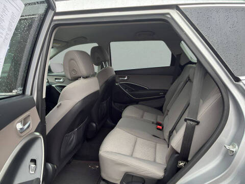 2018 Hyundai Santa Fe SE