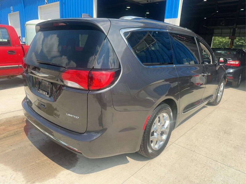 2017 Chrysler Pacifica Limited