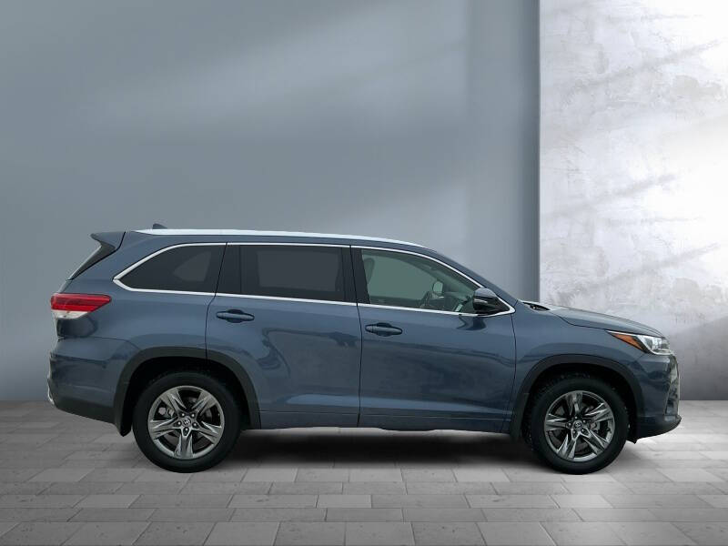 2017 Toyota Highlander Limited Platinum