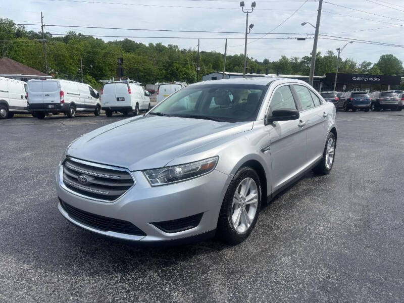 2018 Ford Taurus SE