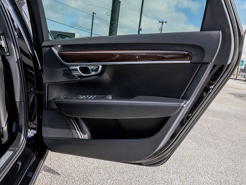 2018 Volvo S90 T5 Momentum