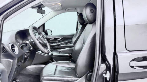 2016 Mercedes-Benz Metris Passenger