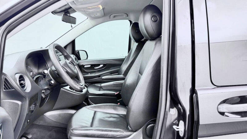 2016 Mercedes-Benz Metris Passenger