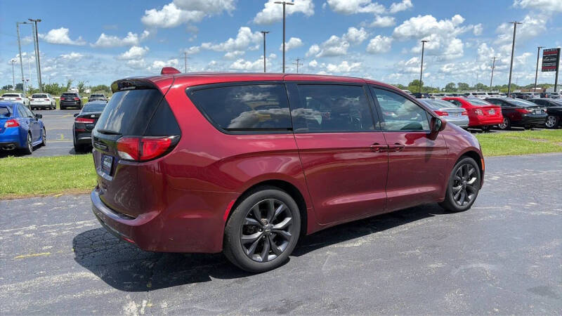 2019 Chrysler Pacifica Touring Plus