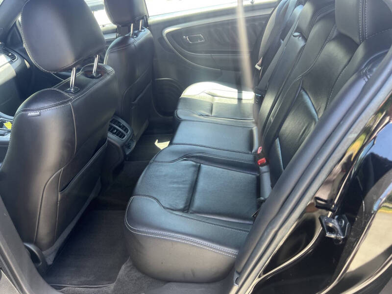 2018 Ford Taurus SEL