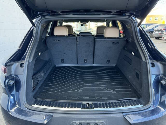 2024 Porsche Cayenne