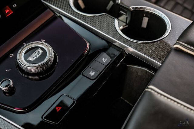 2025 Cadillac Escalade-V