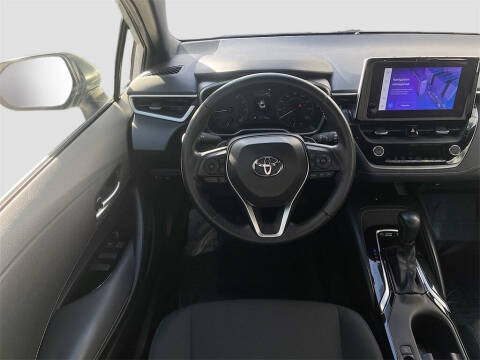 2024 Toyota Corolla Hatchback SE