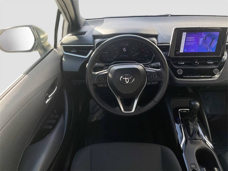 2024 Toyota Corolla Hatchback SE