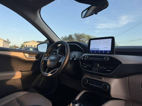 2020 Ford Escape SEL