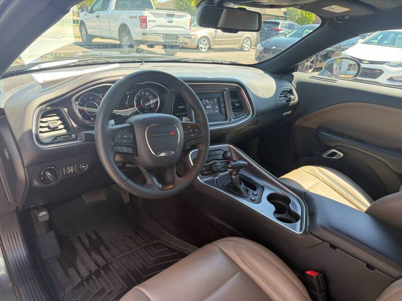 2015 Dodge Challenger SXT
