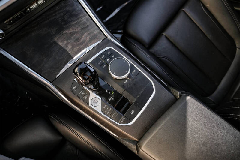 2022 BMW 3 Series 330i