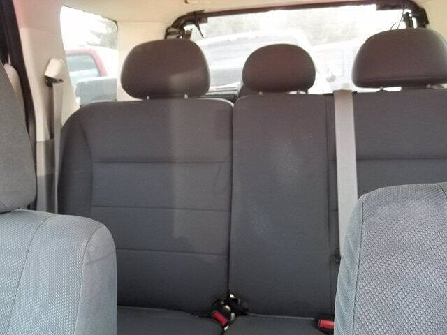 White 2009 Ford Escape XLT AWD XLT 4dr SUV 8