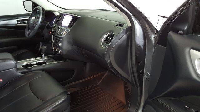 2018 Nissan Pathfinder SL