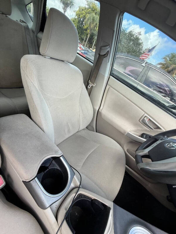 2015 Toyota Prius Four
