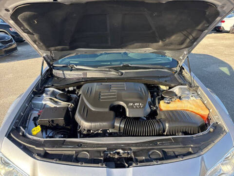 2016 Chrysler 300 Limited