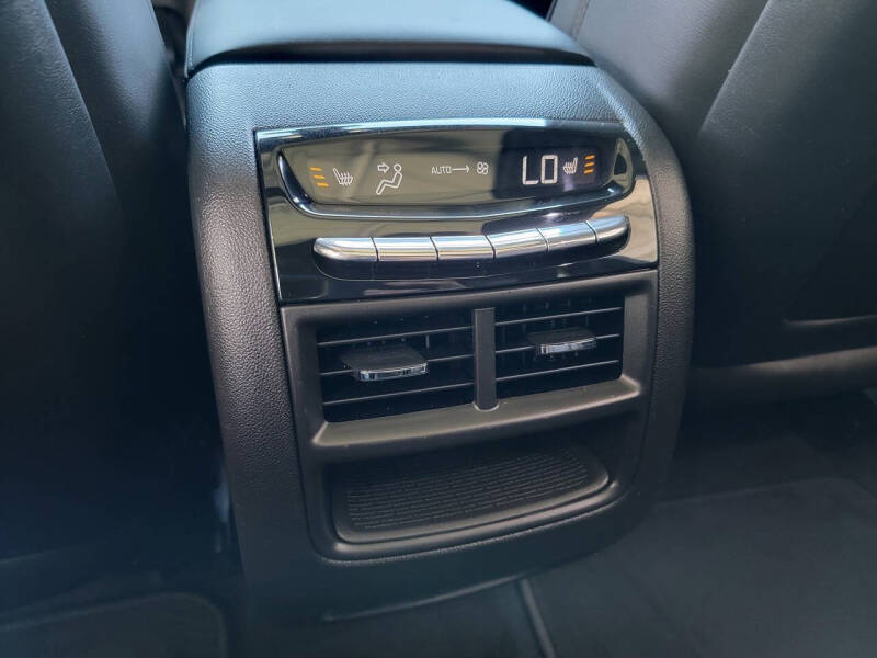 2017 Cadillac XT5 Platinum