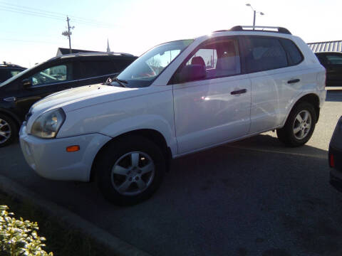 2007 Hyundai Tucson for sale at Creech Auto Sales in Garner NC