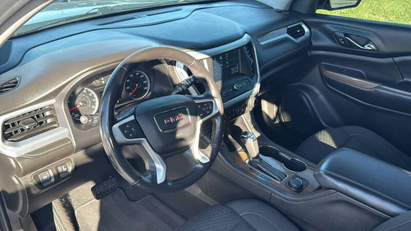 2018 GMC Acadia SLE-2