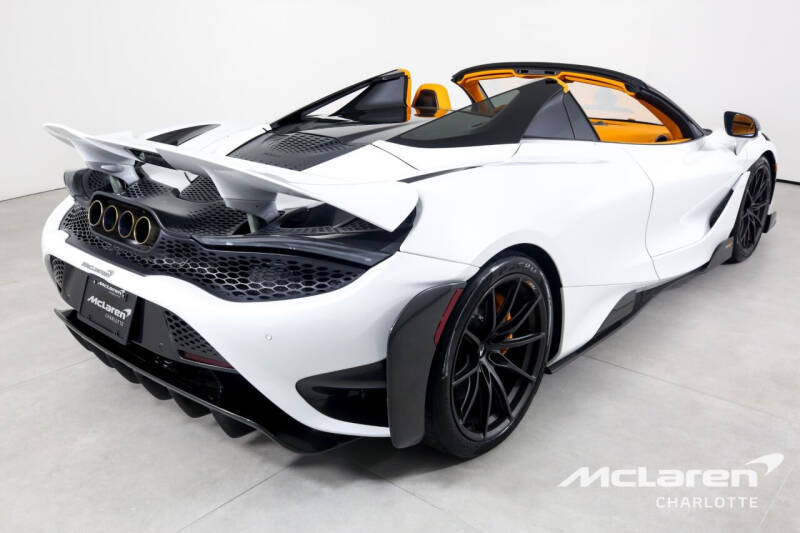 2022 McLaren 765LT Spider