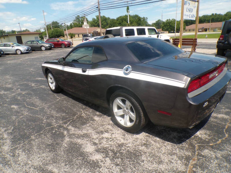 2014 Dodge Challenger SXT Plus
