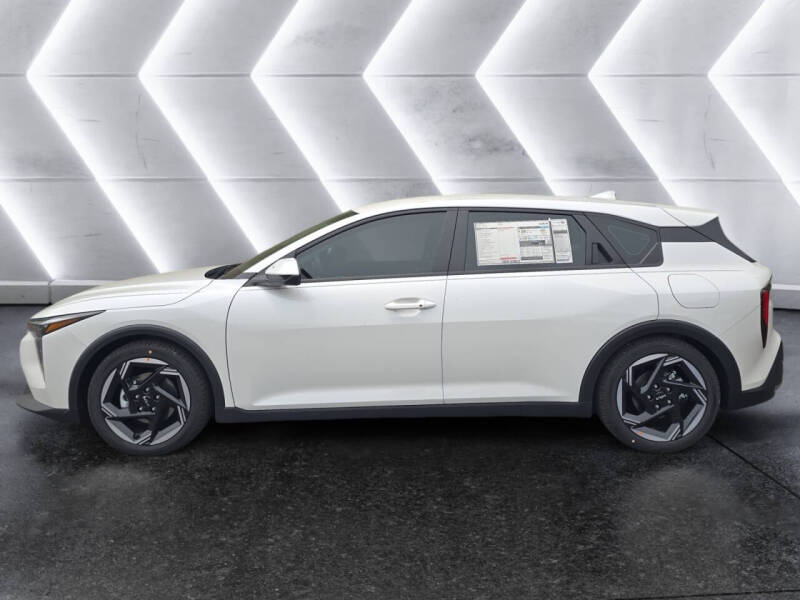 2026 Kia K4 Hatchback EX