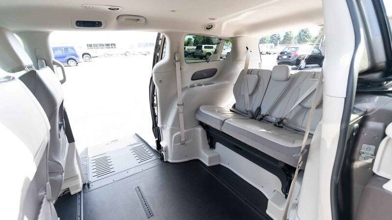 2017 Chrysler Pacifica Touring-L