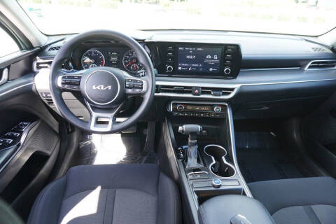 2022 Kia K5