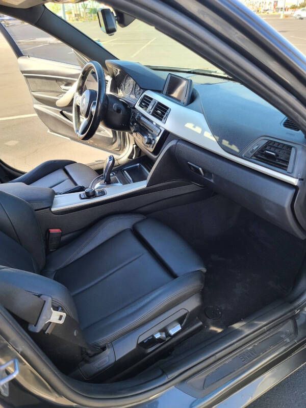 2016 BMW 3 Series 320i