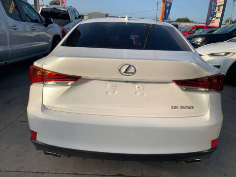 2019 Lexus IS 300