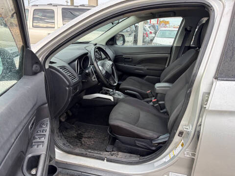 2013 Mitsubishi Outlander Sport ES