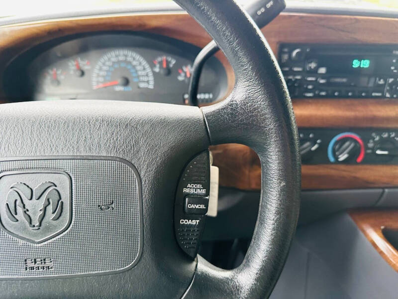 2000 Dodge Ram Van 1500