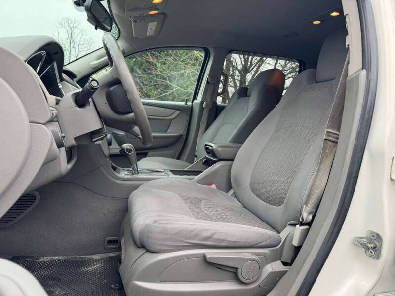 2013 Chevrolet Traverse LS