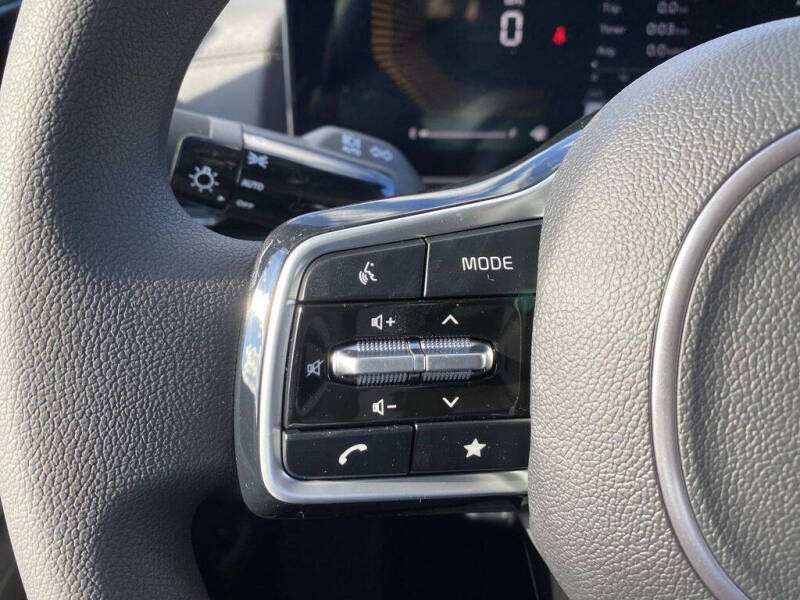 2026 Kia Carnival LX