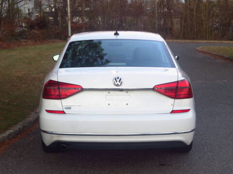 2016 Volkswagen Passat 1.8T SE