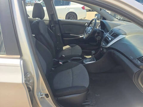 2012 Hyundai Accent GS