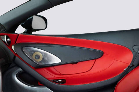 2023 McLaren GT