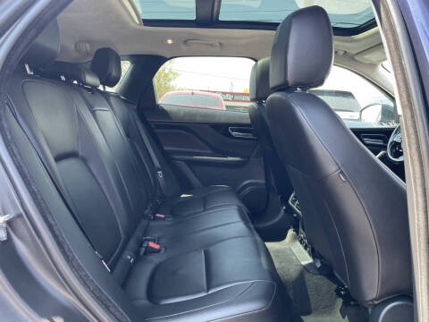 2019 Jaguar F-PACE 30t Premium