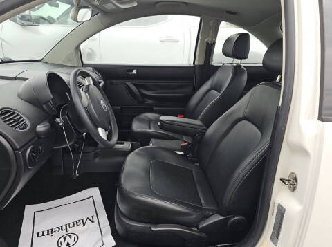 2010 Volkswagen New Beetle