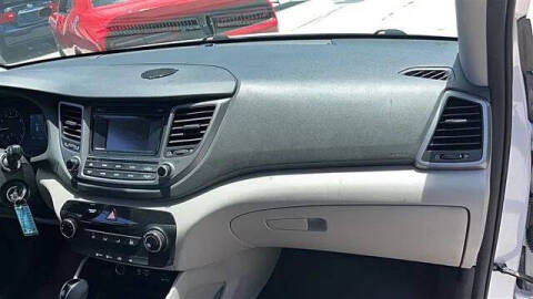 2018 Hyundai Tucson SE