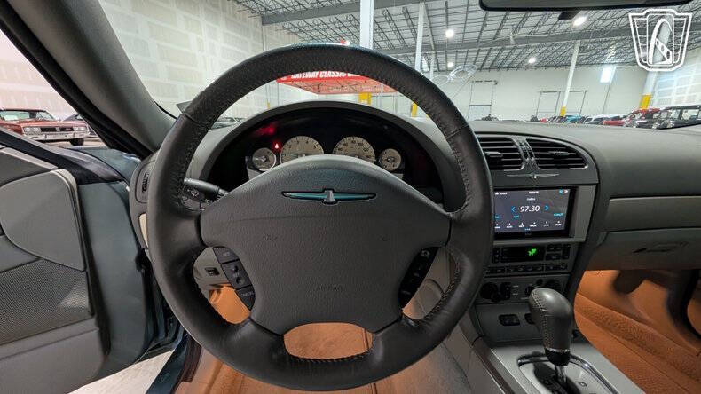 2004 Ford Thunderbird